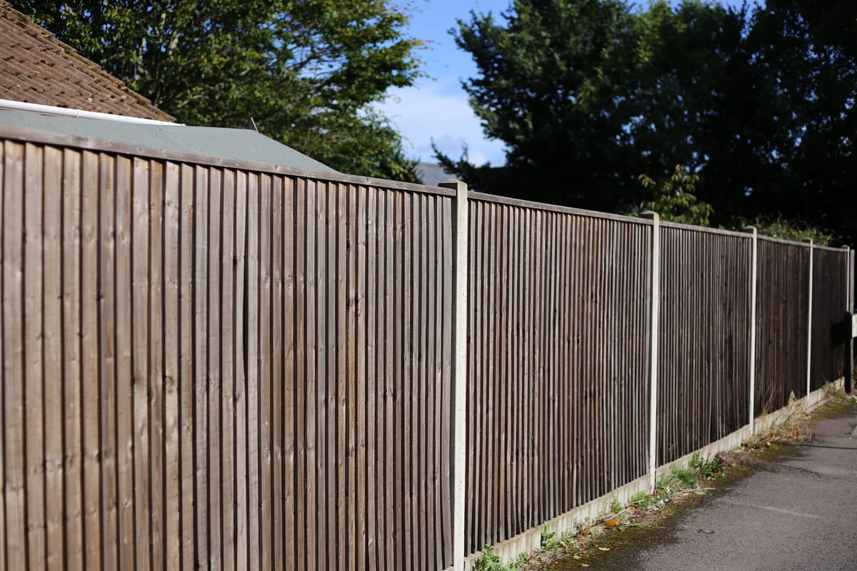 Garden fence lawn
